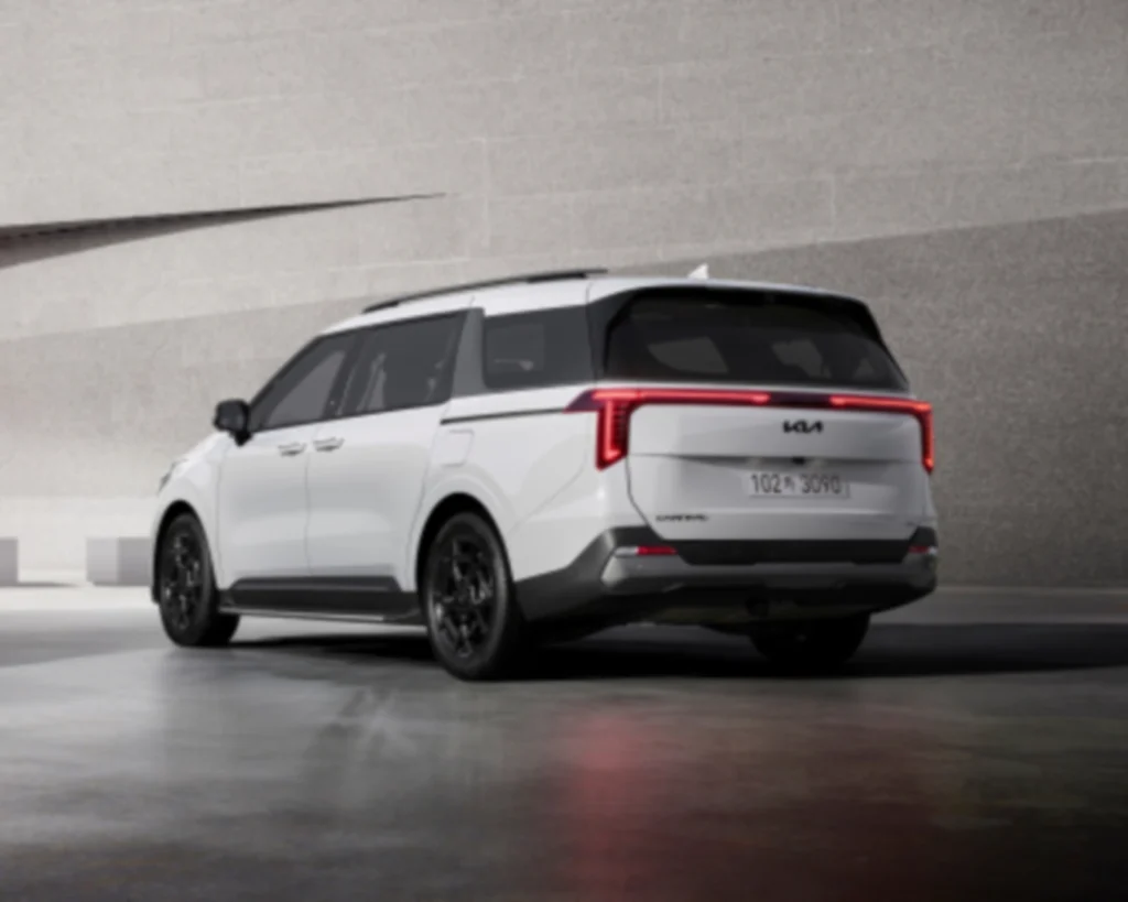 2026 기아 카니발 하이브리드 리어램프